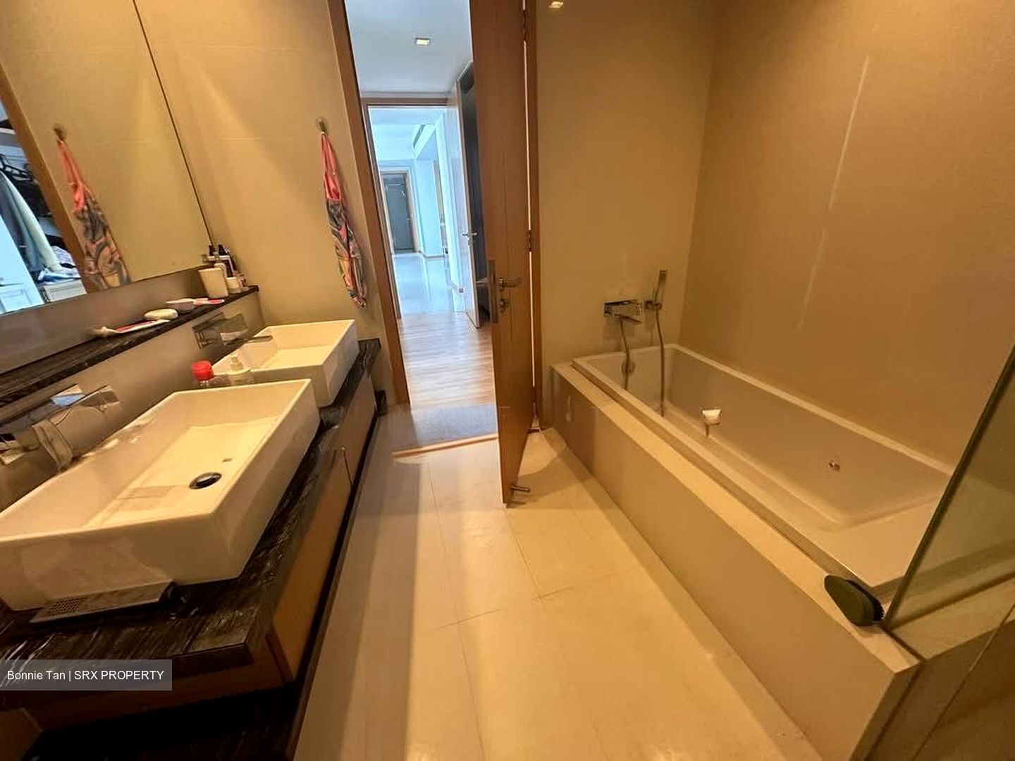Marina Bay Residences (D1), Condominium #534800391
